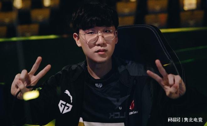 球和团队合 球和团队合