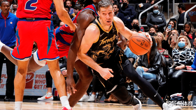 在两人的交 在两人的交