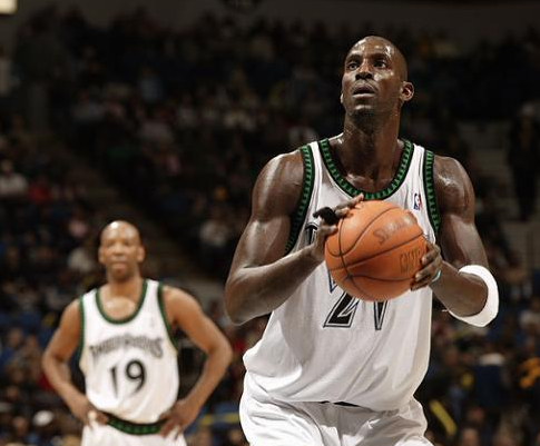 而亚洲外援 而亚洲外援