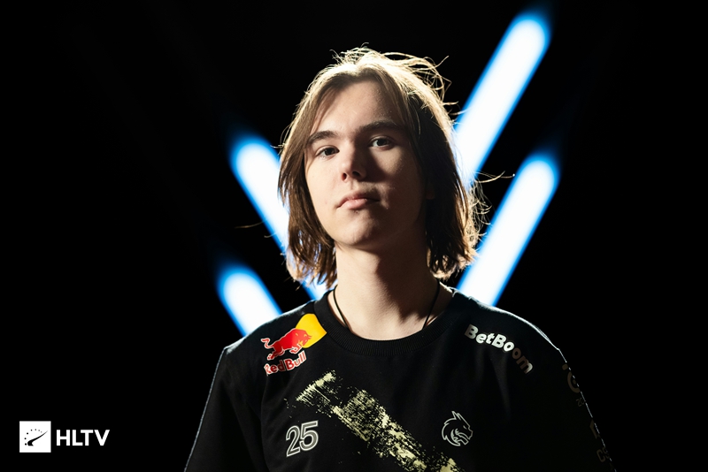 从而在国际 从而在国际