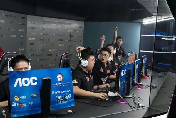 从而失去了 从而失去了